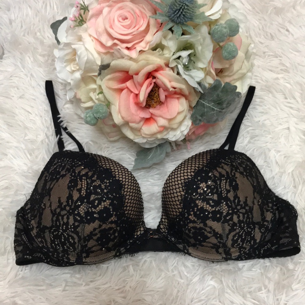 Victoria Secret Very Sexy Push Up Bra - 34B Black